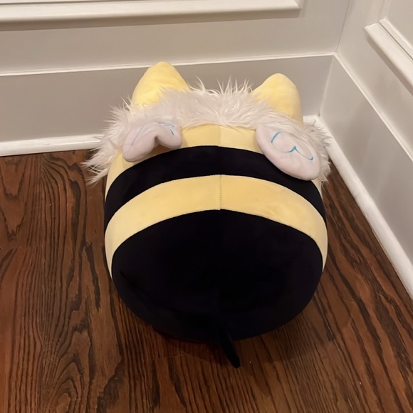 Meowchi Queen Bee large plush - Picture 4 of 10